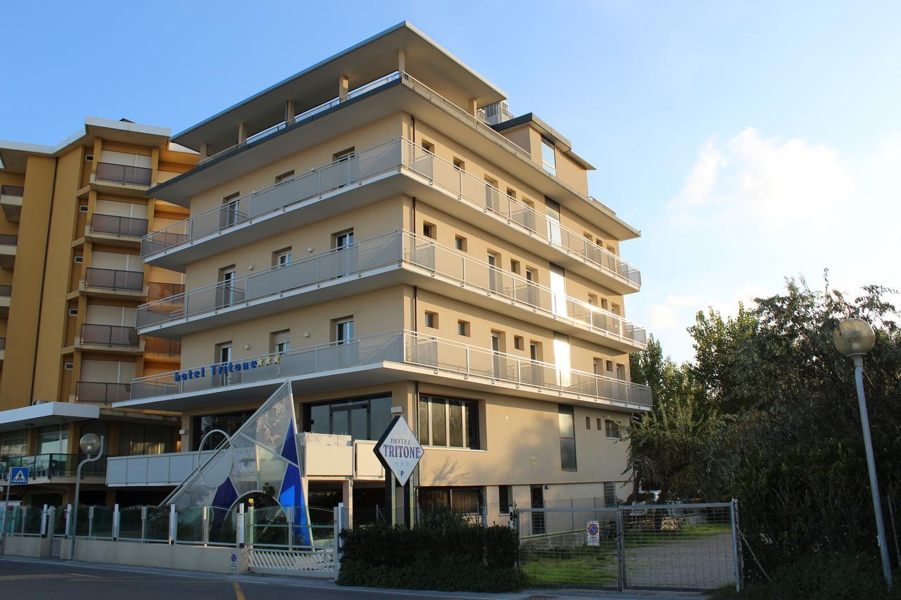 Hotel Tritone Rimini Exterior foto